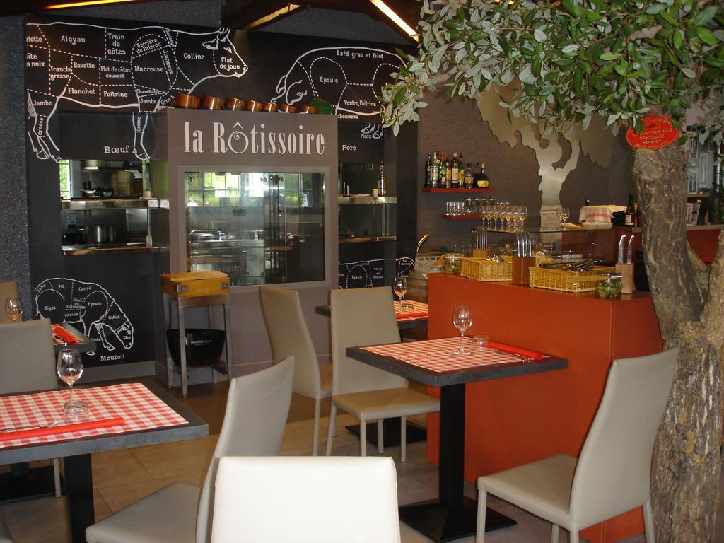 Hotel-Restaurant Du Lac Joue-les-Tours Exterior photo